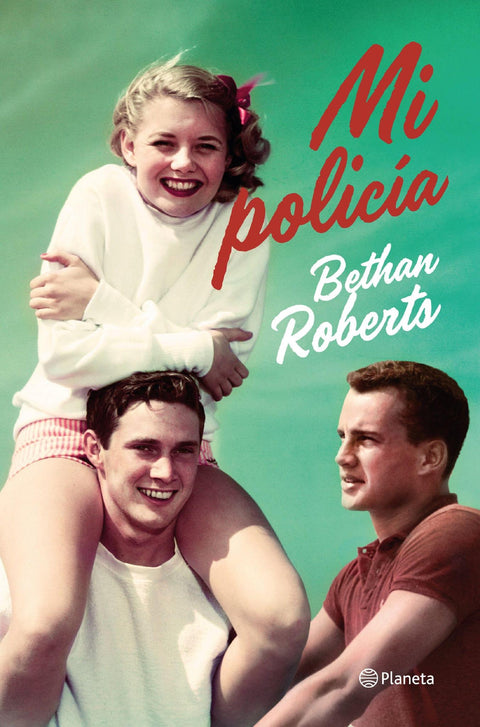 Mi Policia - Bethan Roberts